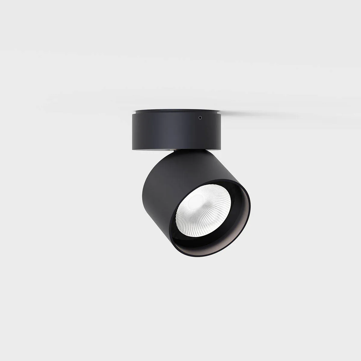 IP44-proR-außen-deckenleuchte-schwarz: Rechteckige schwenkbare Deckenleuchte für außen in der Farbe schwarz – LED für Terrasse