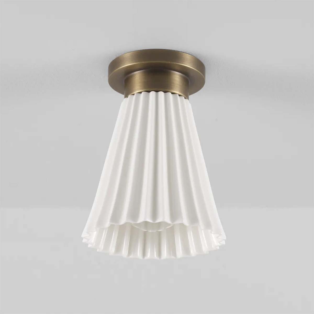 Hector Medium Pleat Deckenleuchte, Messing antik, Ø: 12,5 cm