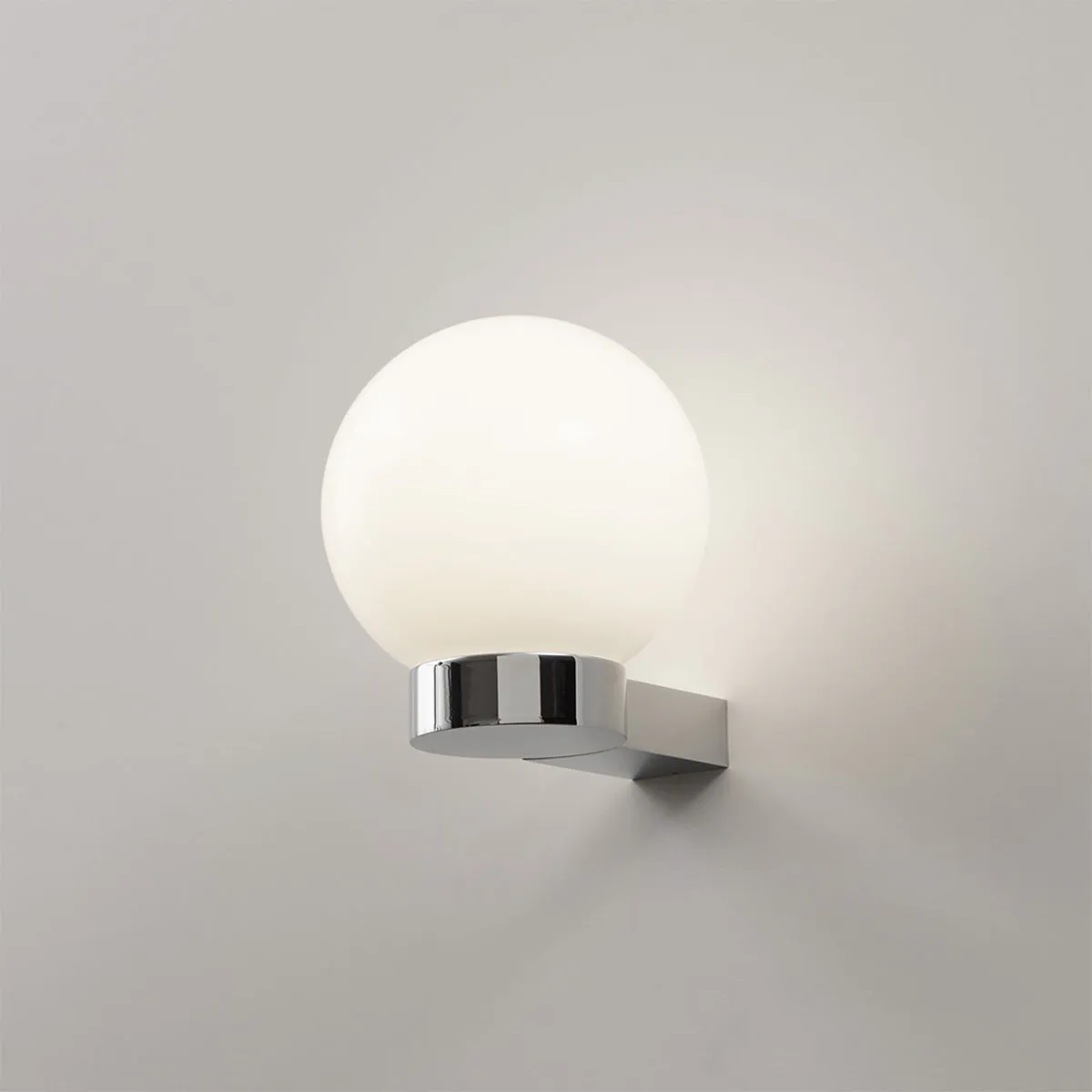 Stilvolle Badezimmer-Wandleuchte von Decor Walther – Bar Light Wandleuchte Bad, Ø: 16,5 cm, H: 18,5 cm, Chrom