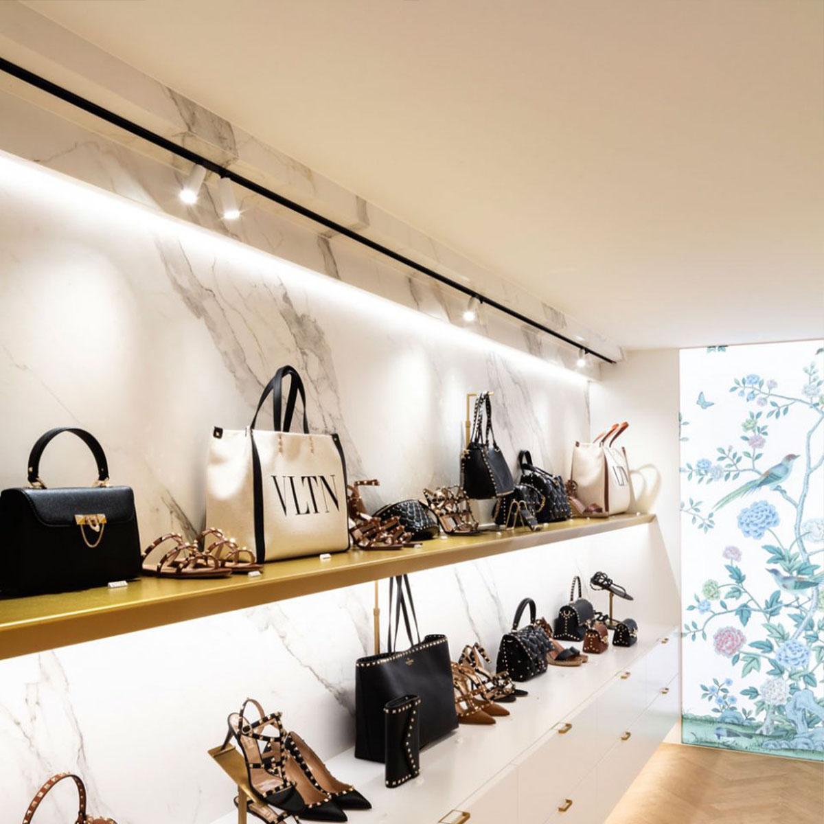 SPY 52 92720 ADM DIM5 Schienenstrahler, DALI dimmbar, Ø: 5,2 cm, Schwarz, Extra-Warmweiß 2700K, 20° SPY 52 93045 ADM DIM5 Schienenstrahler, DALI dimmbar, Ø: 5,2 cm, Weiß, Warmweiß 3000K, 45°