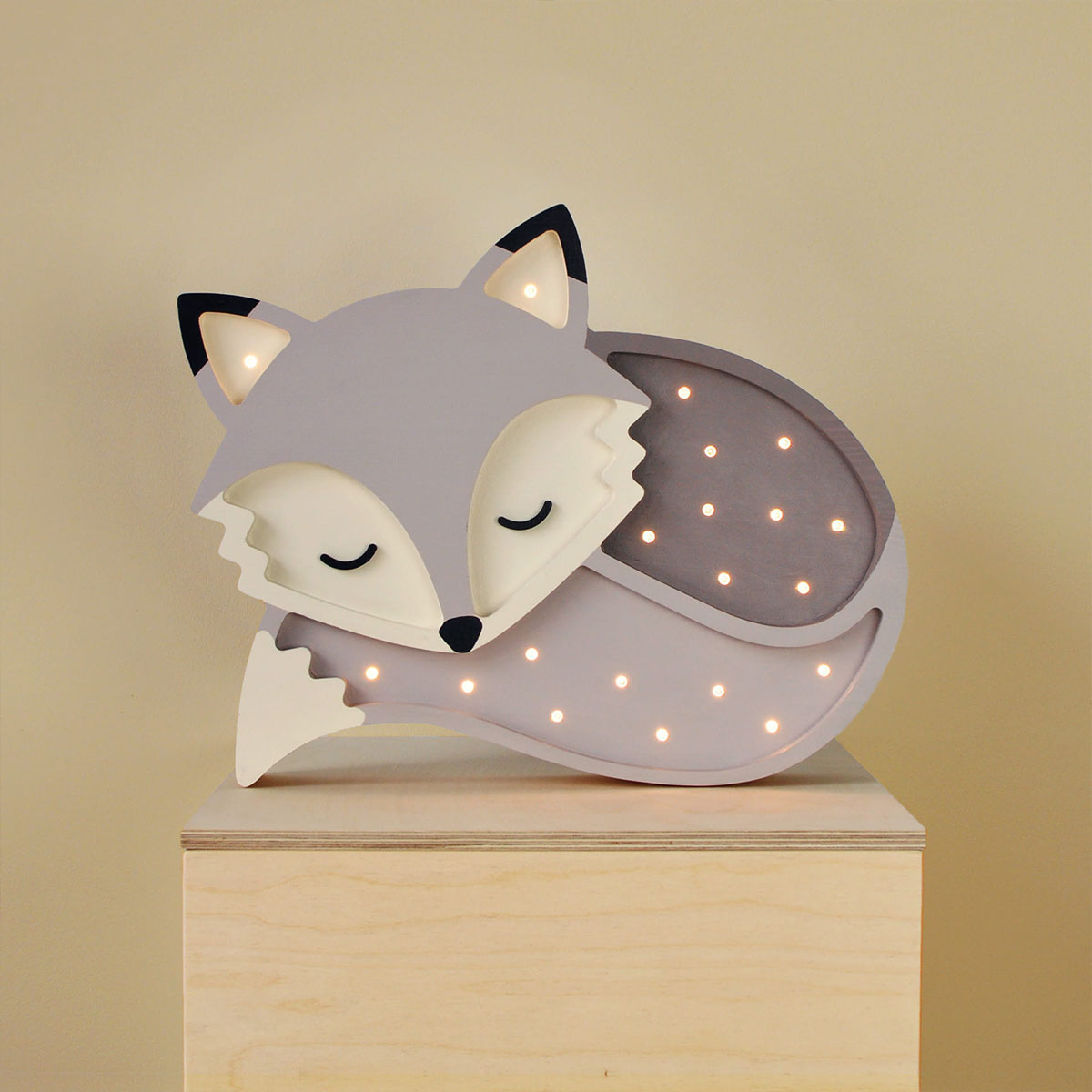 LED Kinderleuchte Fuchs aus Holz, grau, handgemacht