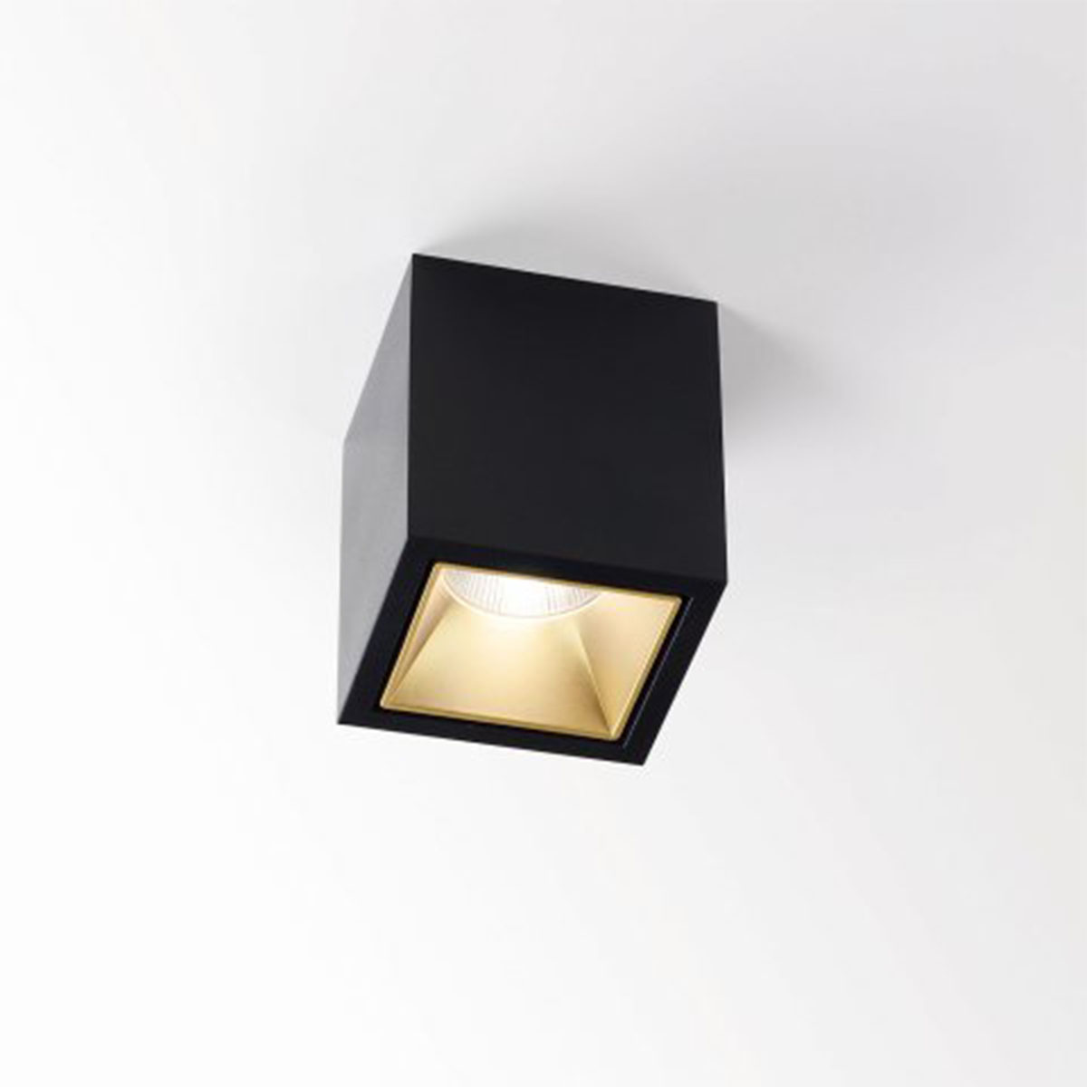 DeltaLight BOXY L 92733 DIM8 Aufbaustrahler, L: 8 cm, B: cm Schwarz & Gold matt, Extra-Warmweiß 2700K matt Modern neutral – moderne für Wohnzimmer, Abstrahlwinkel 33° DeltaLight BOXY L 92733 DIM8 Aufbaustrahler, L: 8 cm, B: cm Schwarz & Gold matt, Warmweiß 3000K matt Modern neutral – moderne für Wohnzimmer, Abstrahlwinkel 33°