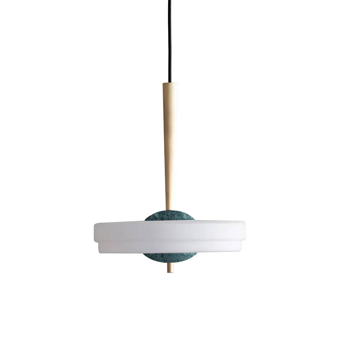 Messing und Glas und Marmor Leuchte von Bert Frank – Trave Pendelleuchte, Ø: 30 cm, Grün, geometrische Formen, atmosphärisches Licht