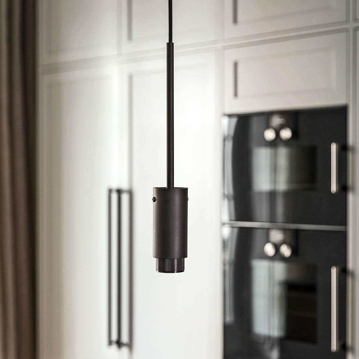 buster-punch-exhaust-pendant-mood-03 Buster + Punch Exhaust Pendelleuchte, Linear, Stein, Stahl