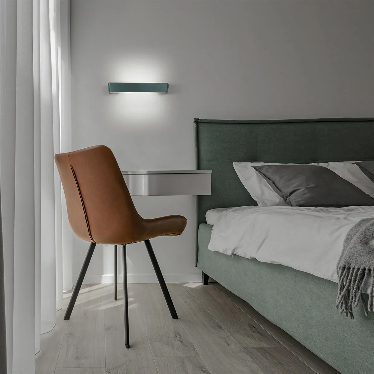 Hantera Wandleuchte, B: 30,9 cm, T: 7,25 cm, Titanium