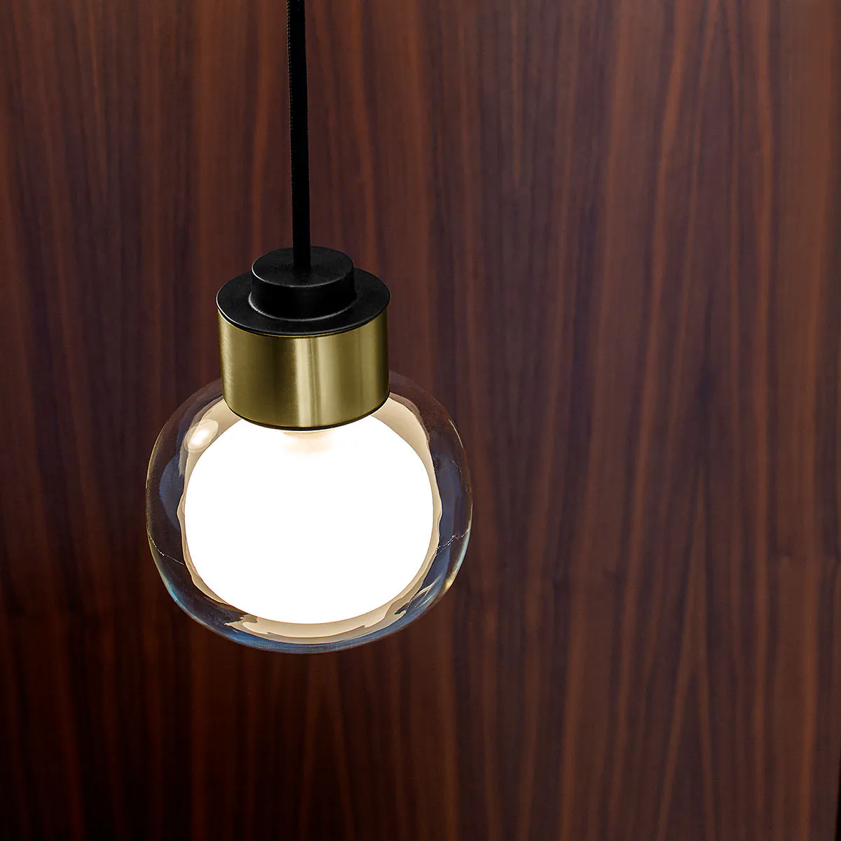 Designerleuchte TOOY Nabila 552.21 Pendelleuchte Ø: 12 cm, Schwarz Matt / Schwarz Chrom & Rauchglas aus Metall Glas in Schwarz