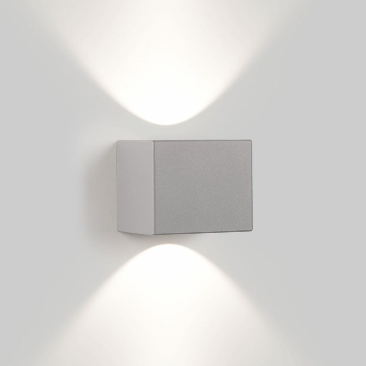 TIGA LED 93024 DIM8 Wandleuchte, B: 13 cm, H: 10,5 cm, Alu Grau, Warmweiß 3000K