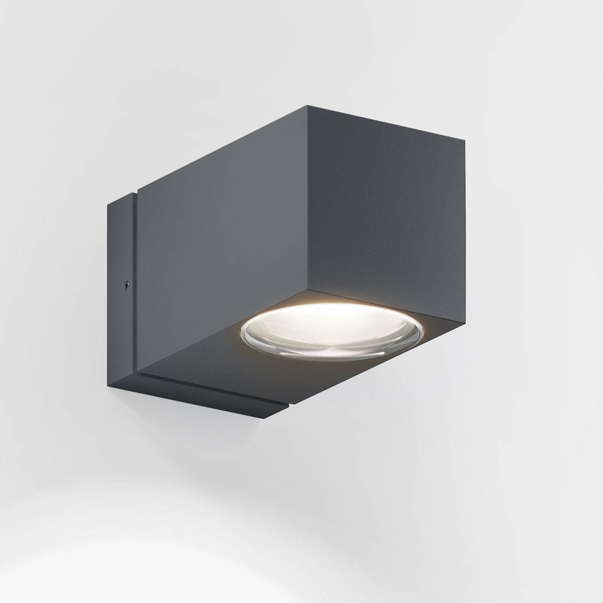 IP44-como-one-außen-wandleuchte-anthrazit: Rechteckige Wandleuchte für außen in der Farbe anthrazit – warmweiß für Terrasse