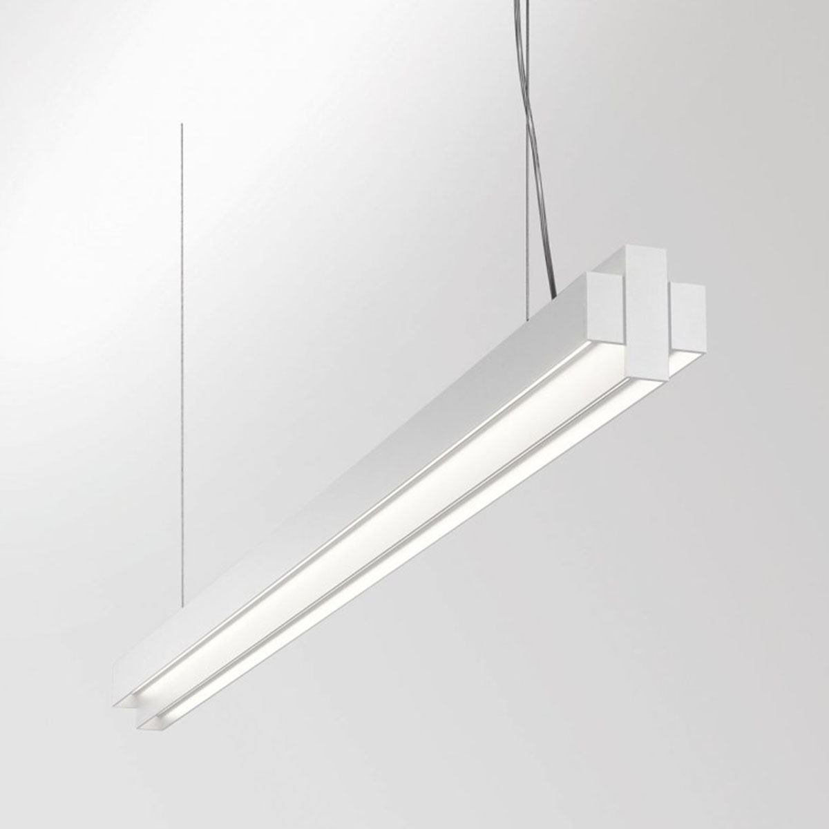 DeltaLight ONE-AND-ONLY P20 DOWN-UP 930 DIM5 Pendelleuchte ONE-AND-ONLY P20 DOWN-UP 930 DIM5 Pendelleuchte, Weiß, DALI, L: 190,2 cm – moderne Wohnraumleuchte, Akzentbeleuchtung für Flur