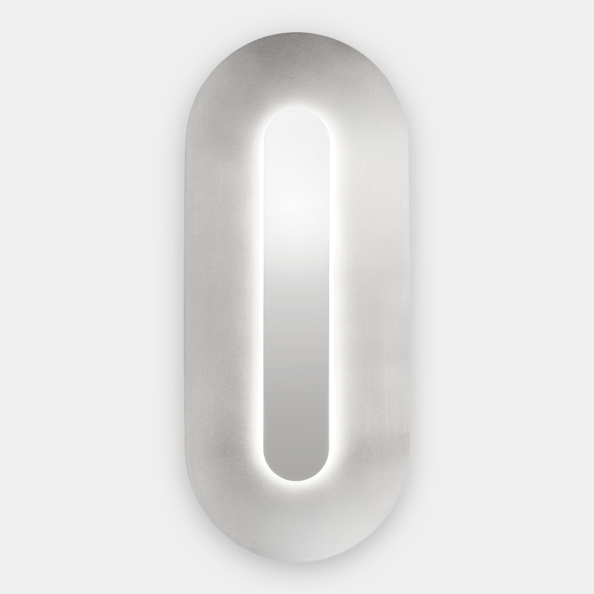 Sasi Large Wandleuchte, H: 65 cm, Silber Sasi Large Wandleuchte, H: 65 cm, Silber