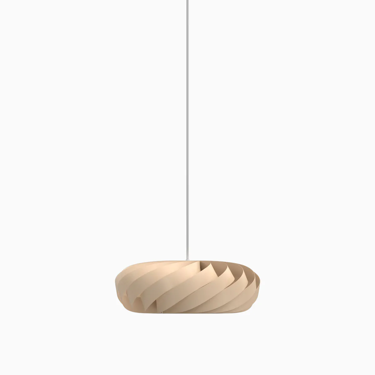 Tom Rossau TR5 Pendelleuchte, Birke Natur, Ø: 40 cm, H: 18 cm – handgefertigte Pendelleuchte im skandinavischen Design, ideal über Esstisch oder im Wohnzimmer, aus Holzlamellen in Natur. Die TR5-Pendelleuchte von Tom Rossau ist perfekt für den Esstisch