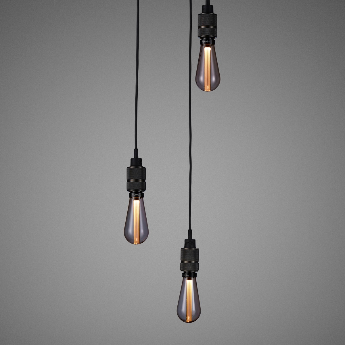 Buster + Punch Hooked 3.0 Pendelleuchte 3-flammig, 2 m, Nude, Smoked Bronze