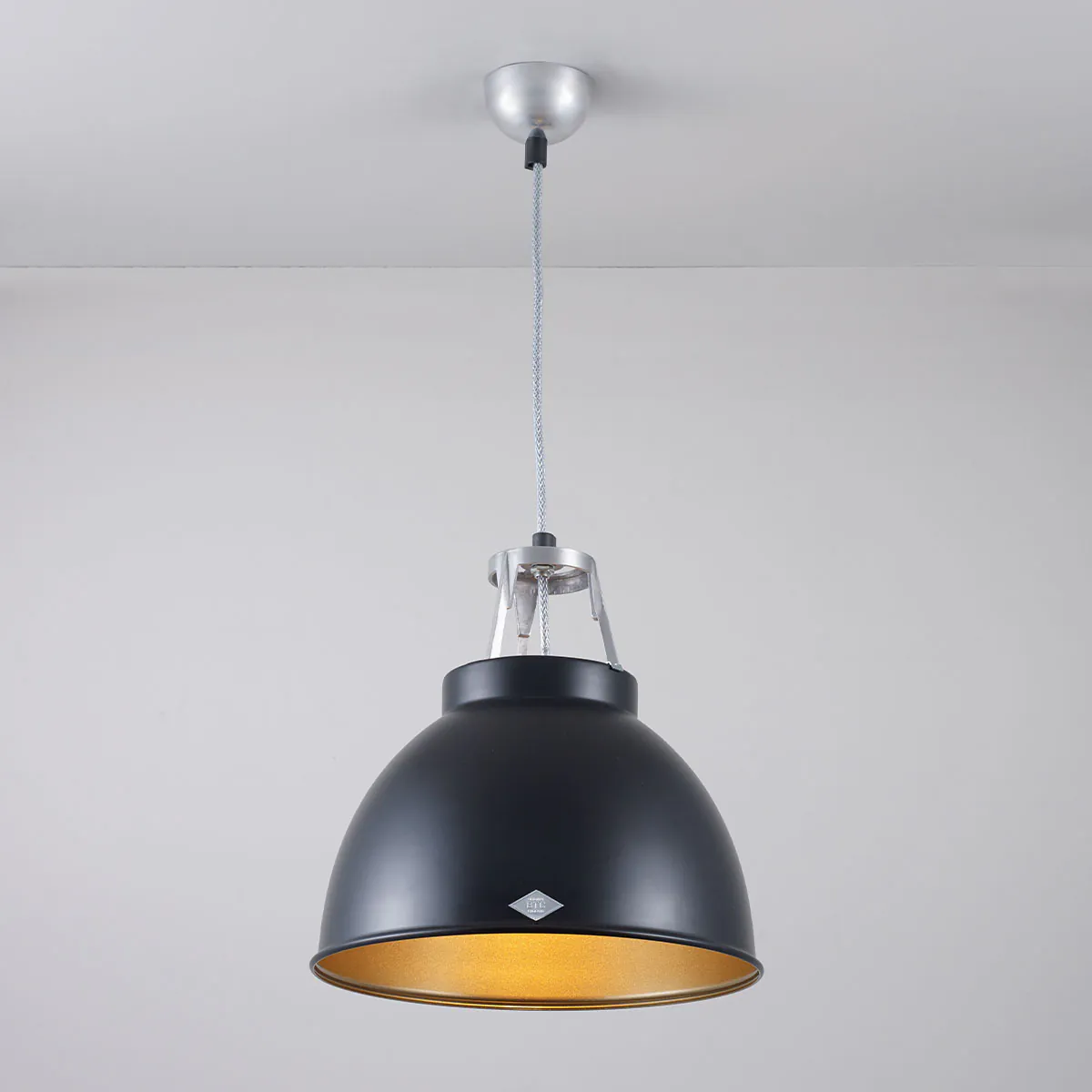 Titan Size 1 Pendelleuchte, Ø: 35,5 cm, Schwarz, Innen Bronze