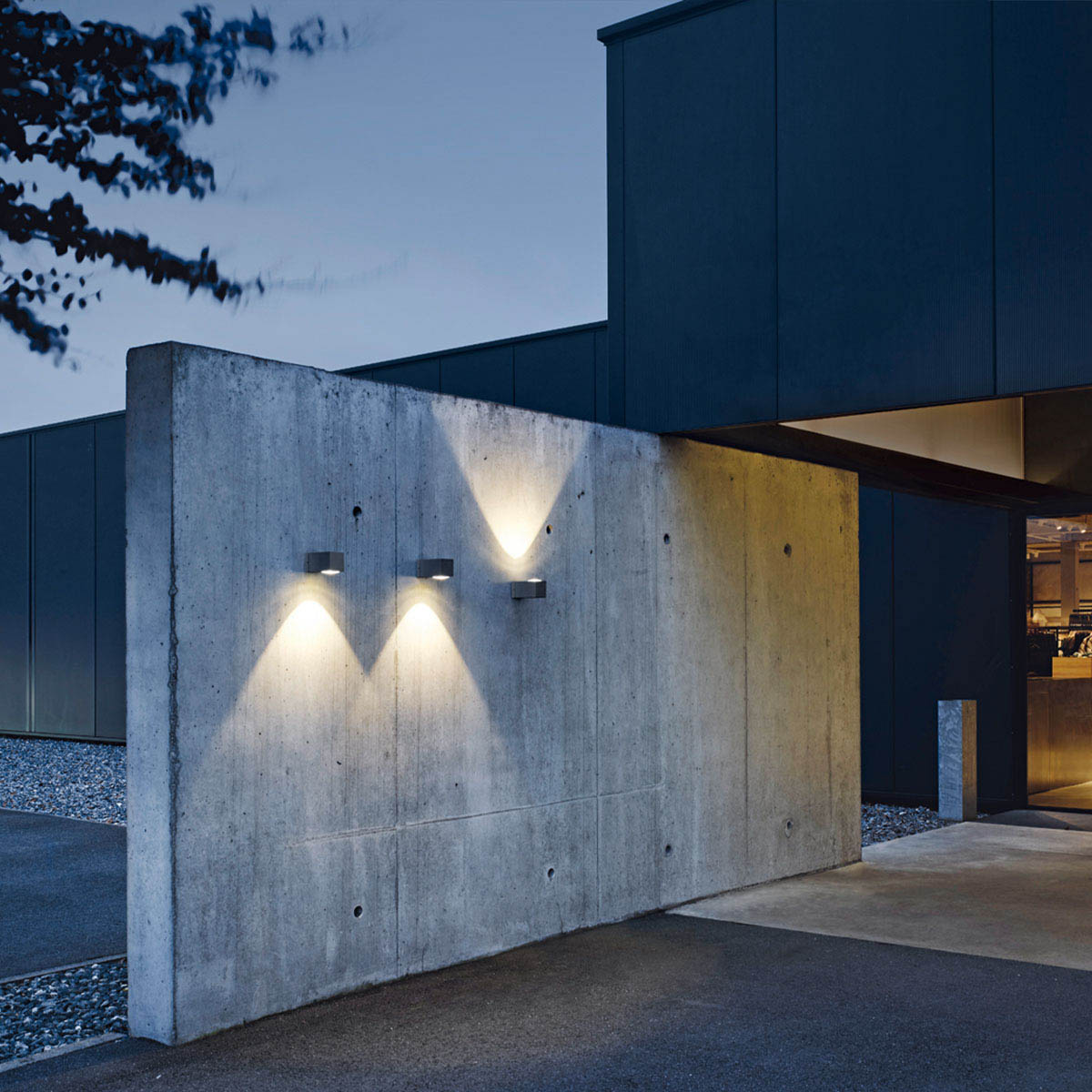 IP44-como-außen-wandleuchte-mood-2: Rechteckige Wandleuchte für außen an der Wand befestigt – LED für Fassade IP44-como-außen-wandleuchte-mood-2: Rechteckige Wandleuchte für außen an der Wand befestigt – langlebig für Fassade