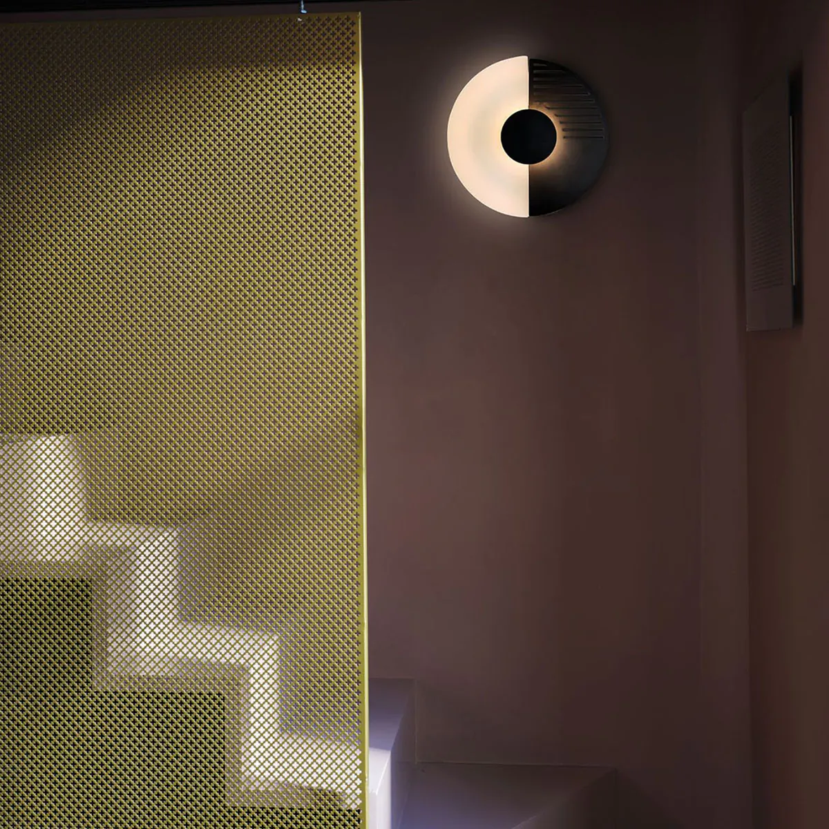 Midnight 325 Solid Wandleuchte, Ø: 32,5 cm, 7,5W, 2700K - Ausstellungsstück Midnight 325 Solid Wandleuchte, Ø: 32,5 cm, 7,5W, 2700K - Ausstellungsstück