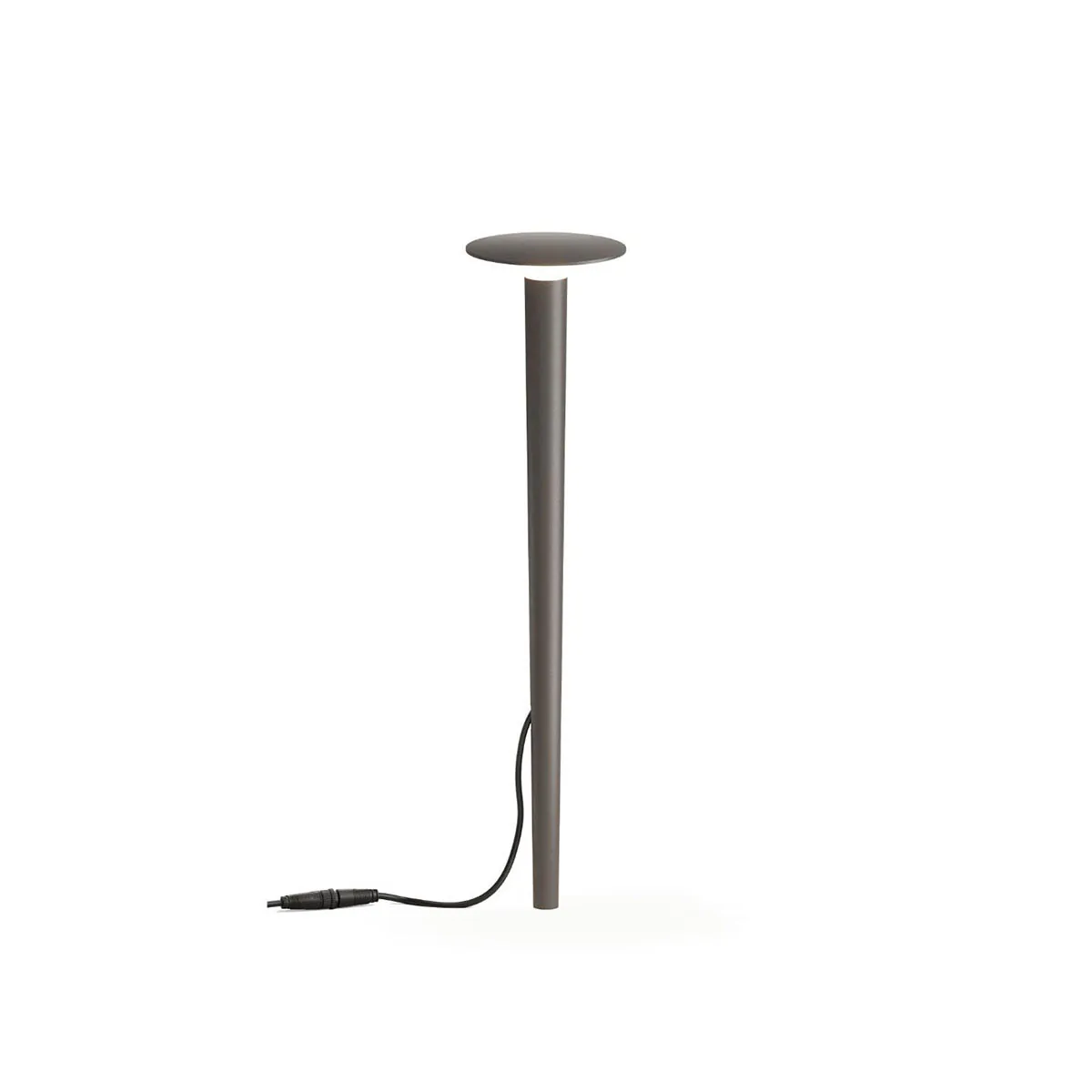 Längliche Erdspießleuchte braun mit Stecker und schwarzem Kabel