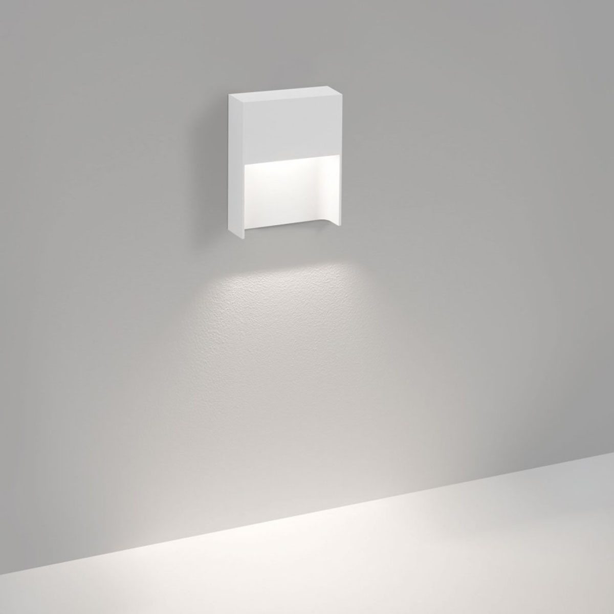 SKOV S 927 Wandleuchte, IP54, Alu Grau, Extra-Warmweiß 2700K, B: 10,1 cm SKOV S 930 Wandleuchte, IP54, Alu Grau, Warmweiß 3000K, B: 10,1 cm