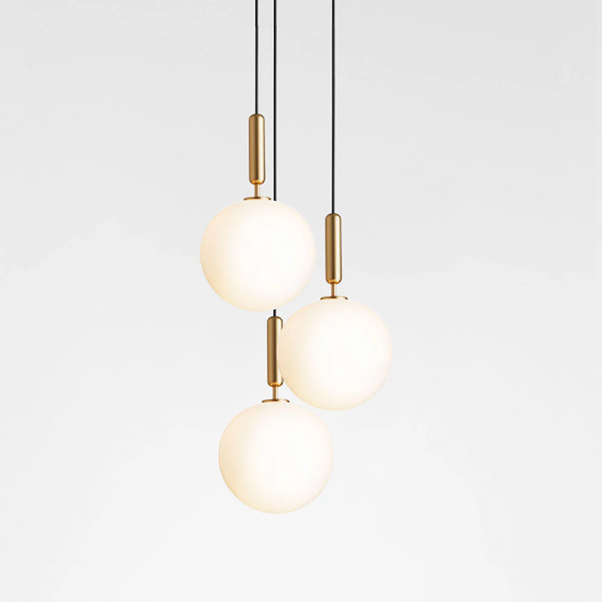 Miira 3 Large Pendelleuchte, Ø: 37 cm, Messing, Opalglas