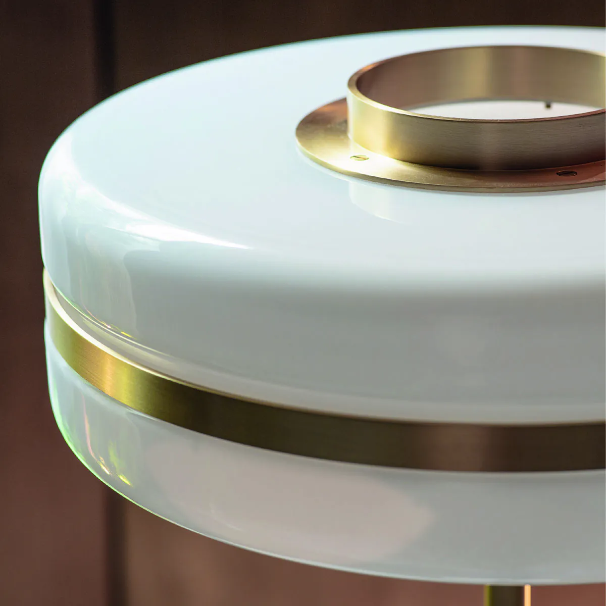 Luxusleuchten aus Großbritannien: Bert Frank Masina Standlampe, H: 135 cm, Messing und Stahl und Glas, britische Luxusleuchte, gleichmäßige Beleuchtung