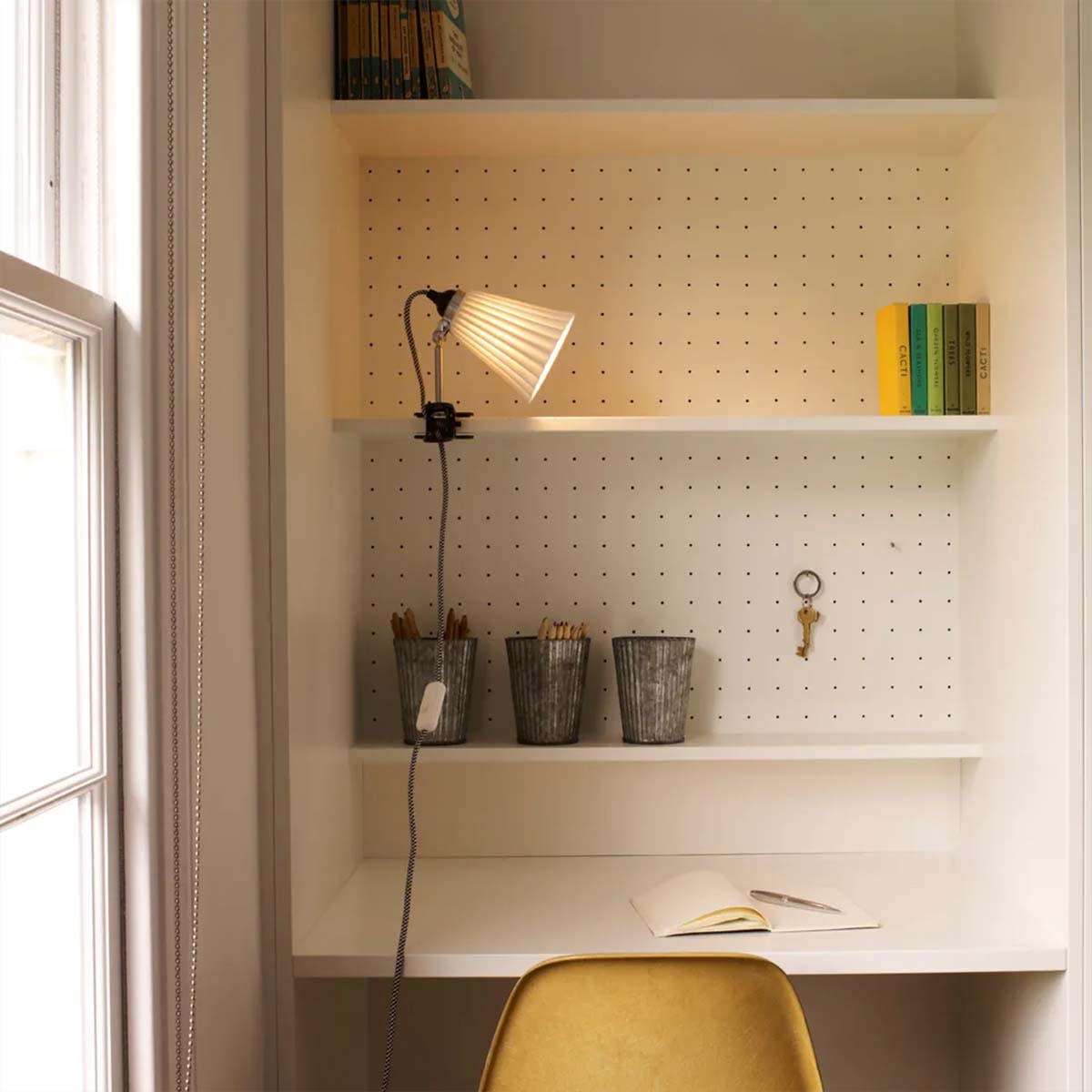 Hector Medium Pleat Klemmeleuchte, Ø: 12 cm