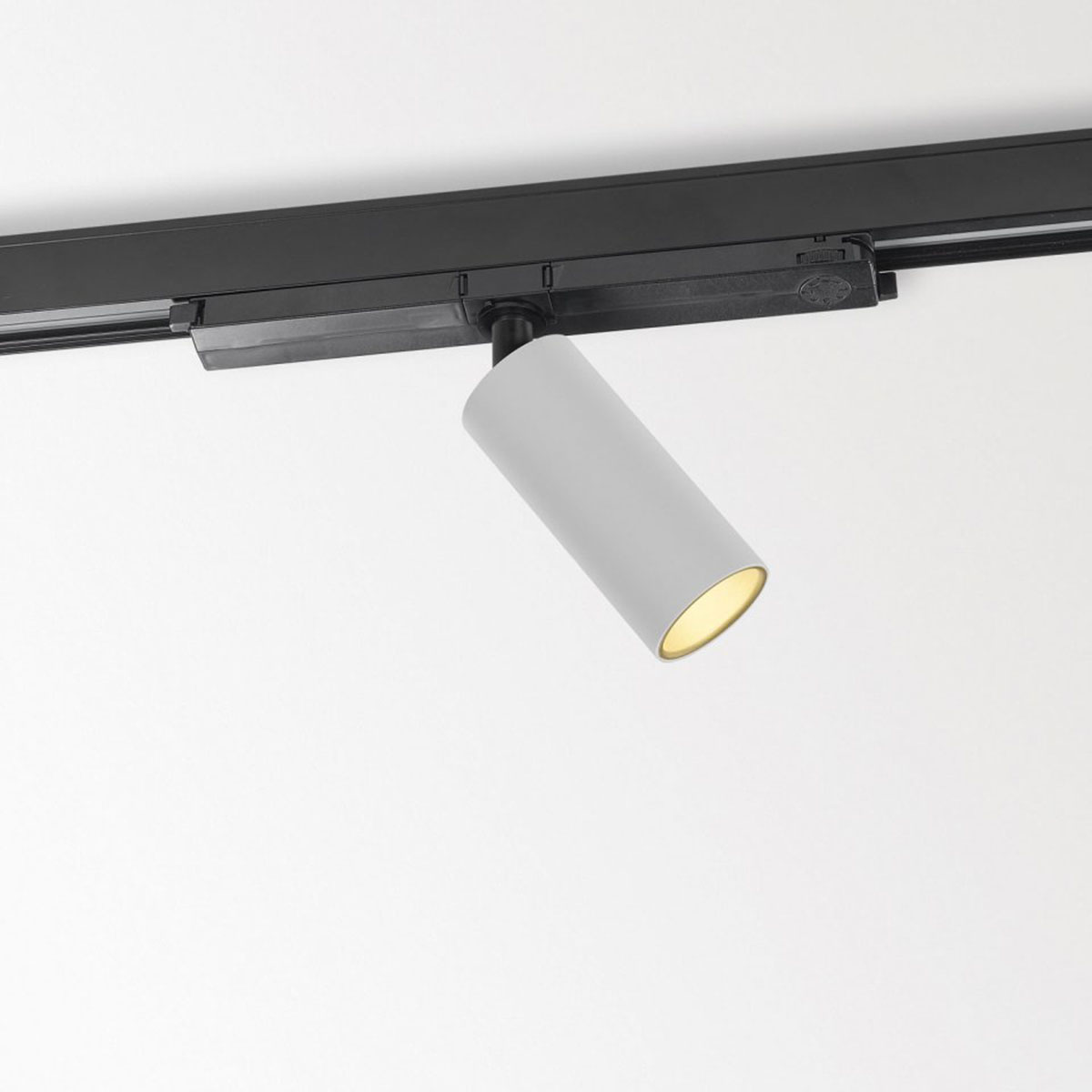 DeltaLight SPY 52 93020 ADM DIM5 Schienenstrahler, DALI dimmbar, Ø: 5,2 cm SPY 52 93020 ADM DIM5 Schienenstrahler, DALI dimmbar, Ø: 5,2 cm, Weiß, Warmweiß 3000K, 20° – moderne Wohnraumleuchte, LED für Schlafzimmer, Abstrahlwinkel 20°