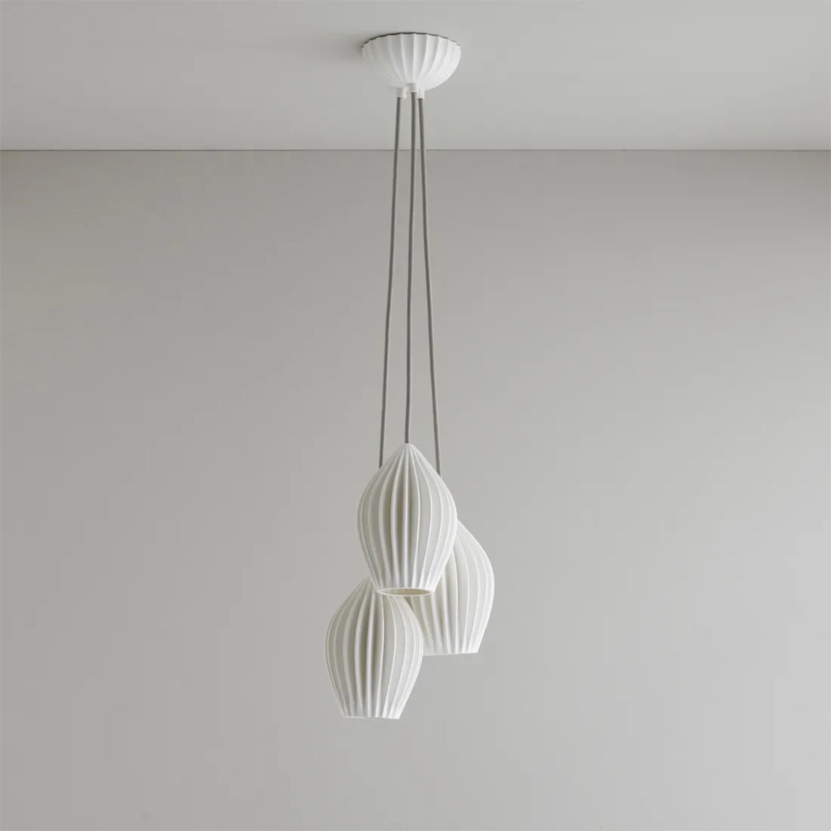 Fin Grouping of 3 Pendelleuchte, Ø: 24 cm, 3-flammig