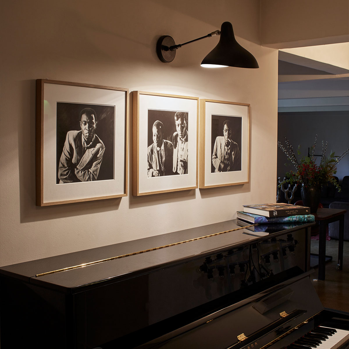 Mantis BS5 Wandleuchte T: 45 cm in Schwarz – zeitloses Design von DCW Editions ideal im Schlafzimmer Mantis BS5 Mini Wandleuchte T: 25,5 cm in Schwarz – elegante Designerleuchte von DCW Editions geeignet für den Eingangsbereich