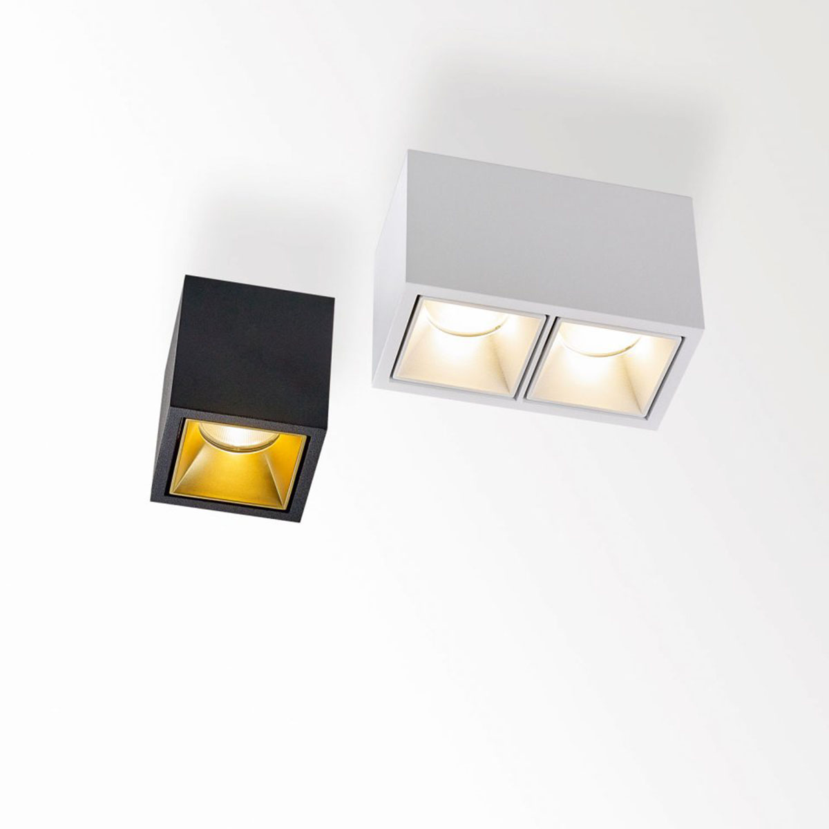BOXY 2 L 92733 DIM8 Aufbaustrahler, L: 14,8 cm, B: 8 cm, Schwarz, Extra-Warmweiß 2700K BOXY 2 L 92733 DIM8 Aufbaustrahler, L: 14,8 cm, B: 8 cm, Weiß, Warmweiß 3000K