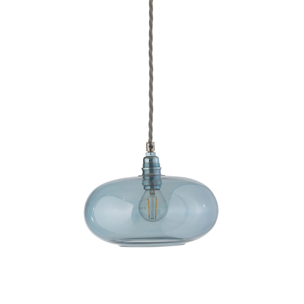 Ebb & Flow Horizon Pendelleuchte S Ø 21 cm Horizon Pendelleuchte S Ø 21 cm, Topaz Blue, Silber Topaz Blue Pendelleuchten – Designleuchte, LED Beleuchtung für Schlafzimmer