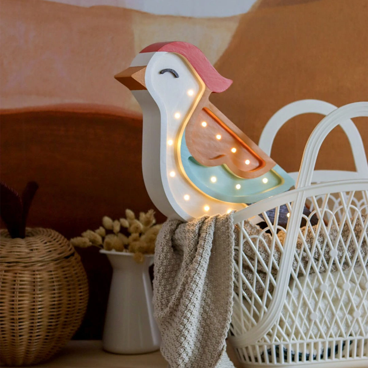 LED Kinderleuchte Vogel aus Holz, orange/ blau, handgemacht