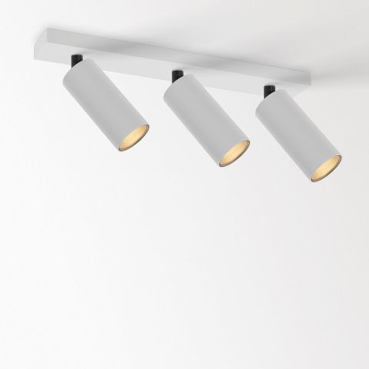 DeltaLight SPY 52 ON 3 93020 DIM8 Aufbaustrahler, Ø: 5,2 cm, L: 12 cm Weiß, Warmweiß 3000K, 20° Weiß Bronze Modern & neutral – Design- für Küche schwenkbar & drehbar Delta Light SPY 52 ON 3 93030 DIM8 Aufbaustrahler, Ø: 5,2 cm, L: 12 cm, Weiß, Warmweiß 3000K, 30°