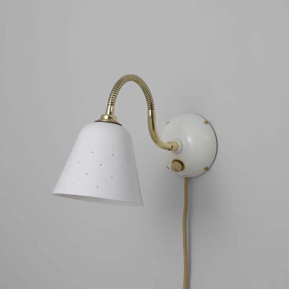 Alma Wandleuchte, H: 15 cm, B: 16,5 cm, Natürlich, Mit Dimmer, Stecker und Schalter