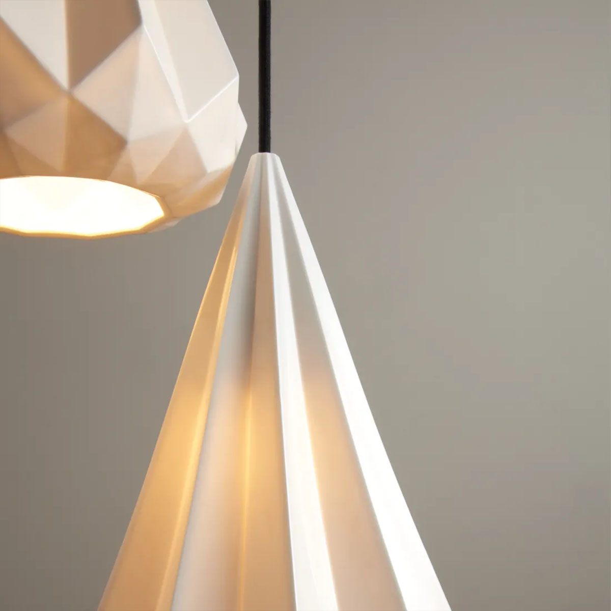 Hatton 3 Grouping of 3 Pendelleuchte, max Ø: 40 cm Hatton 3 Grouping of 3 Pendelleuchte, max Ø: 40 cm