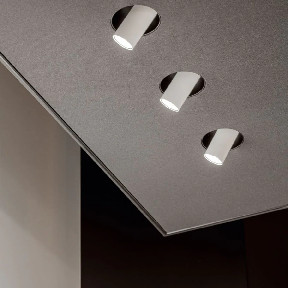 SPY 39 TRIMLESS 93040 Einbaustrahler, Ø: 8,2 cm, Klavier Schwarz, Warmweiß 3000K, 40°