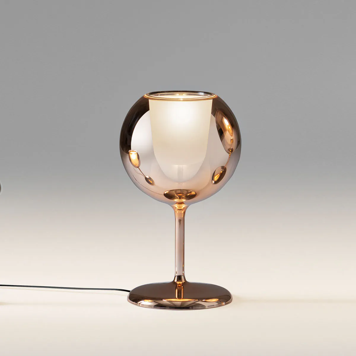 Glo 0811-01 Tischleuchte, 4 Ever Glas, Ø: 25 cm Glo 0811-01 Tischleuchte, Transparent Glas, Ø: 25 cm