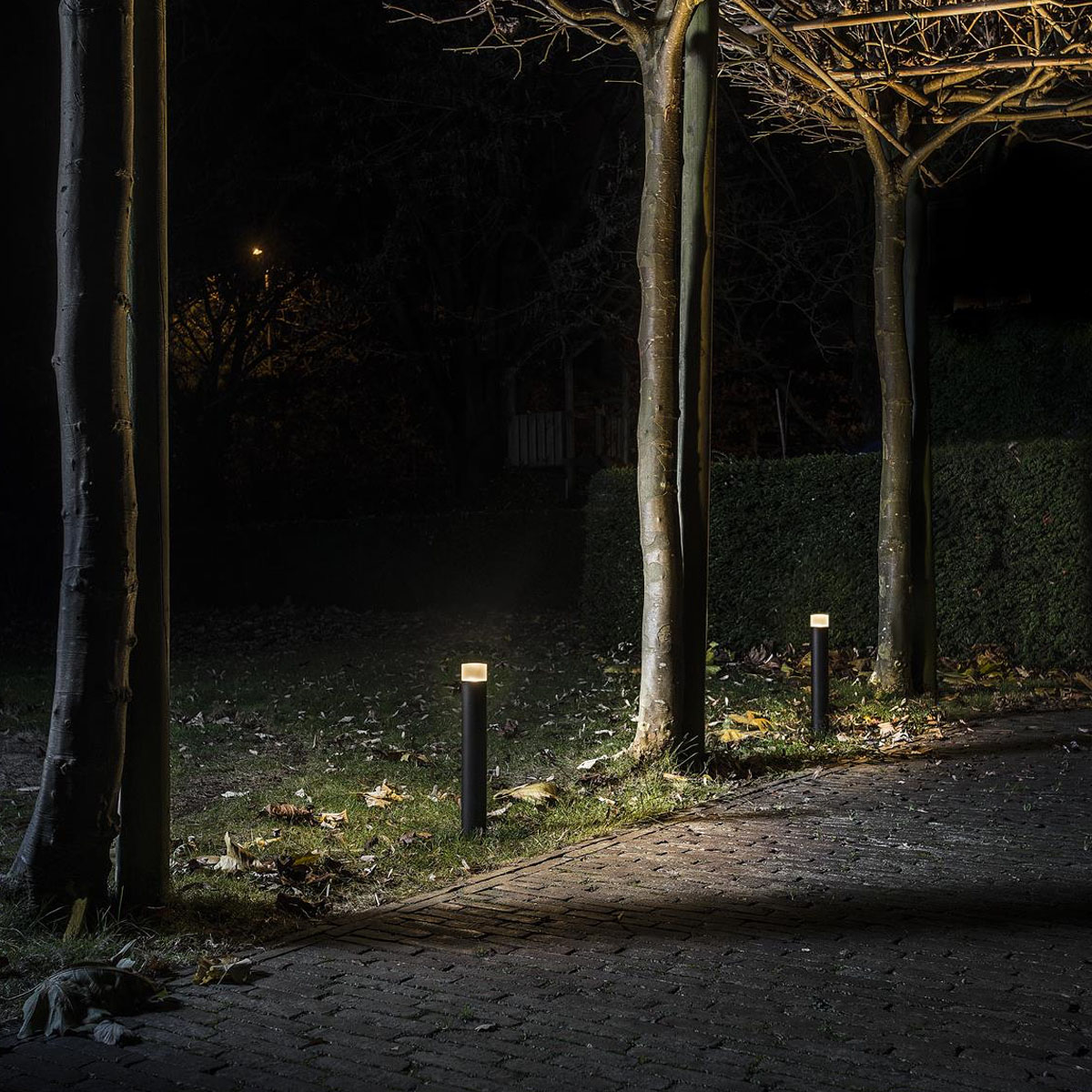 Tootem 500 Beacon Pollerleuchte, Textured Black, 2700K, H: 50 cm Tootem 500 Beacon Pollerleuchte, Textured Black, 2700K, H: 50 cm