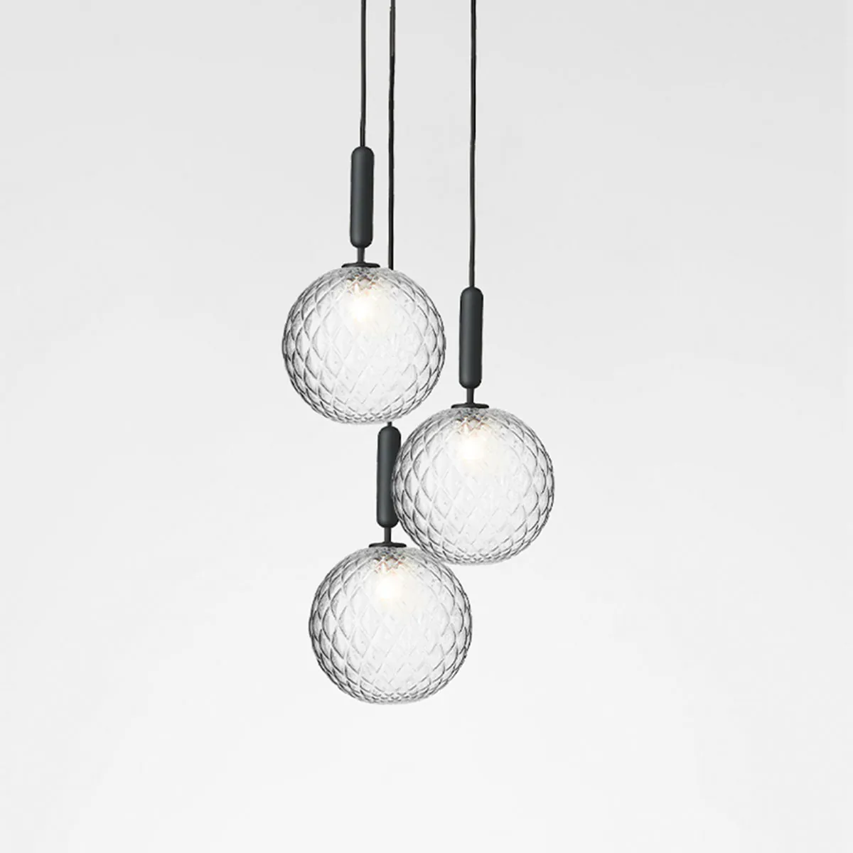 Miira 3 Large Pendelleuchte, Ø: 37 cm, Steingrau, Glas transparent