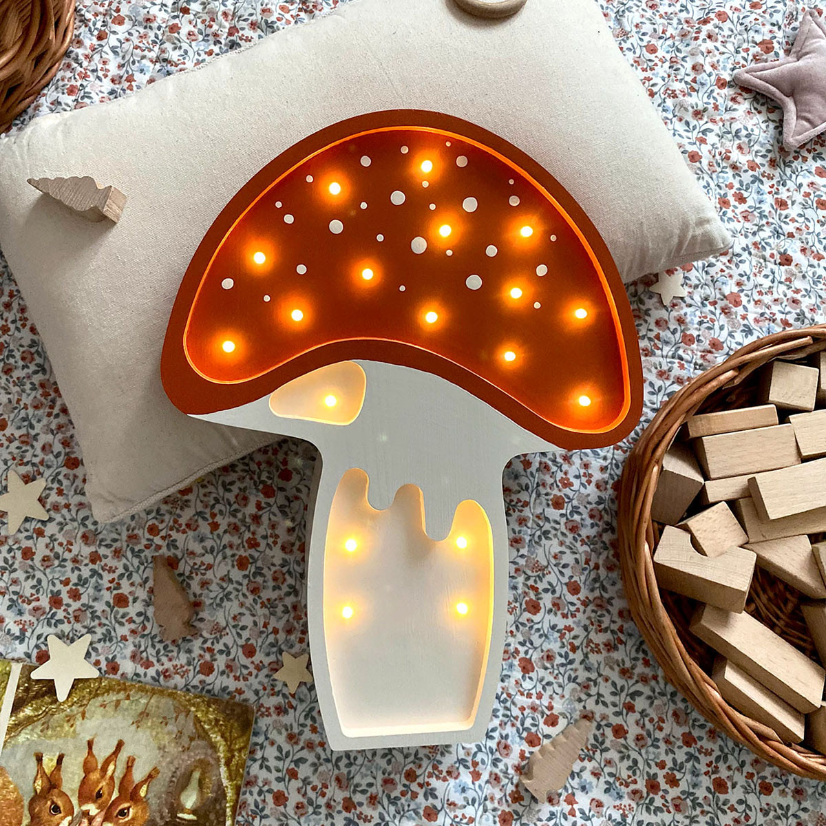 LED Kinderleuchte Pilz aus Holz, handgemacht