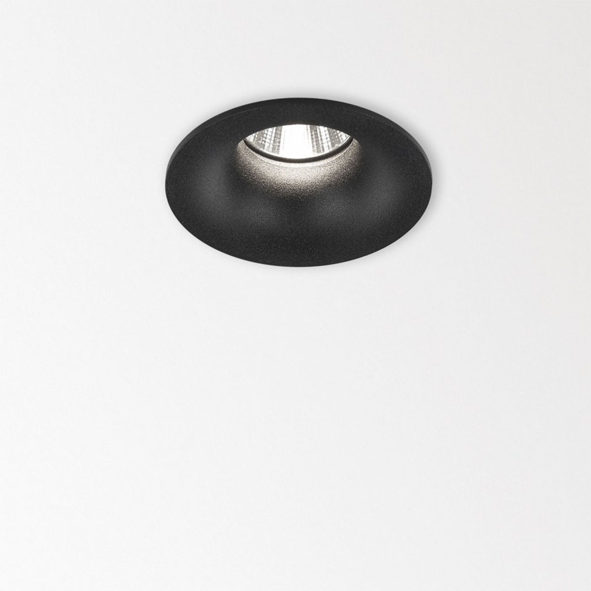 DeltaLight MINI REO II X 92737 IP65 Einbaustrahler, Ø: 6,3 cm, Schwarz, Extra-Warmweiß 2700K Schwarz Modern & neutral – moderne für Küche, Abstrahlwinkel 37°