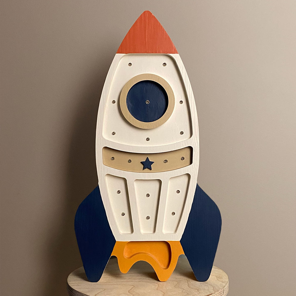 Lampe Kinderzimmer Rakete, Holz, handgemacht
