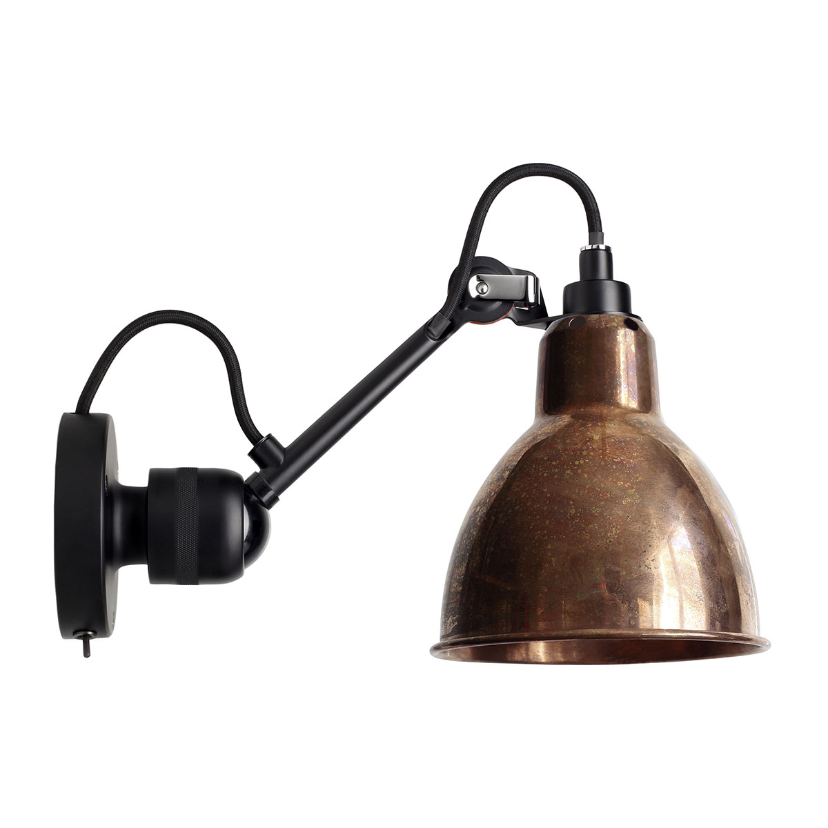 Lampe Gras N° 304 SW Wandleuchte, T: 15 cm Schwarz, Schirm Kupfer roh & Weiß Konisch in Schwarz Kupfer – hochwertiges Design von DCW Editions ideal im Schlafzimmer Lampe Gras N° 304 SW Wandleuchte, T: 15 cm Schwarz, Schirm Kupfer roh & Weiß Rund in Schwarz Kupfer – exklusive Designerlampe aus dem Hause DCW Editions für den Flur