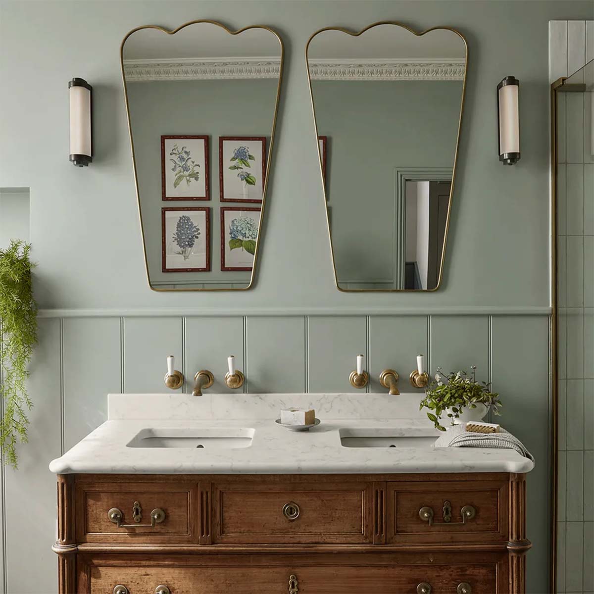 Cabin LED Wall Light Wandleuchte, Chrom, H: 27 cm Cabin LED Wall Light Wandleuchte, Poliertes Messing, H: 60 cm