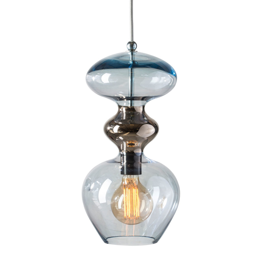 Ebb & Flow Futura Pendelleuchte M Ø 18 cm Futura Pendelleuchte M Ø 18 cm, Topaz Blue Topaz Blue Platinum Pendelleuchten – skandinavische Glaslampe, lange Lebensdauer für Wohnzimmer