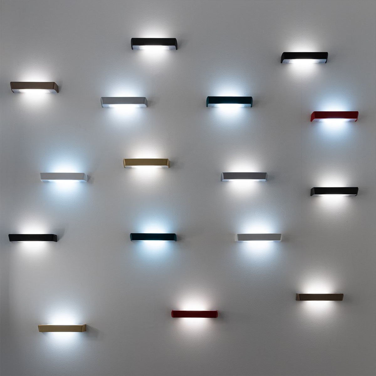 Hantera Wandleuchte, B: 30,9 cm, T: 7,25 cm, Titanium