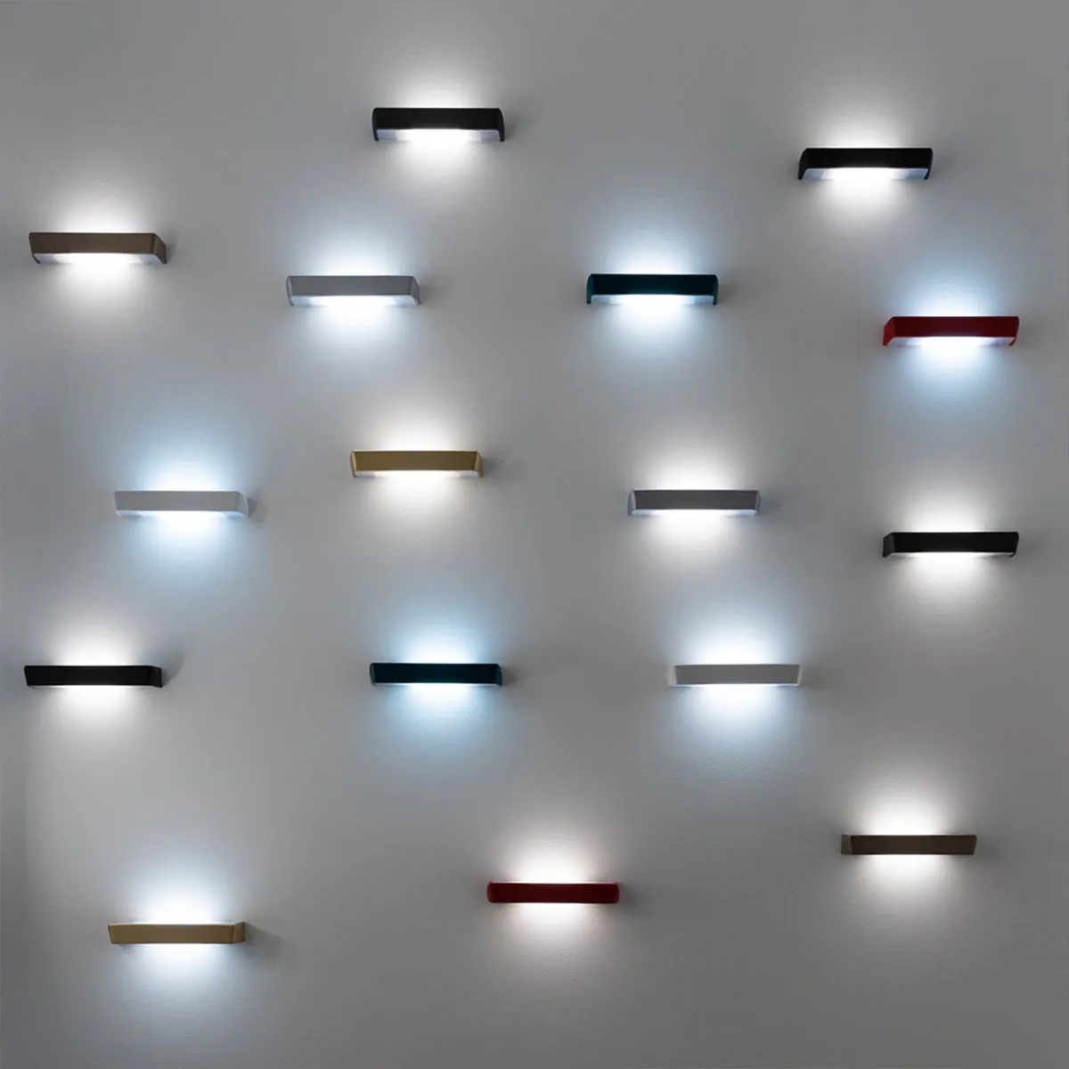 Hantera Wandleuchte, B: 30,9 cm, T: 7,25 cm, Titanium