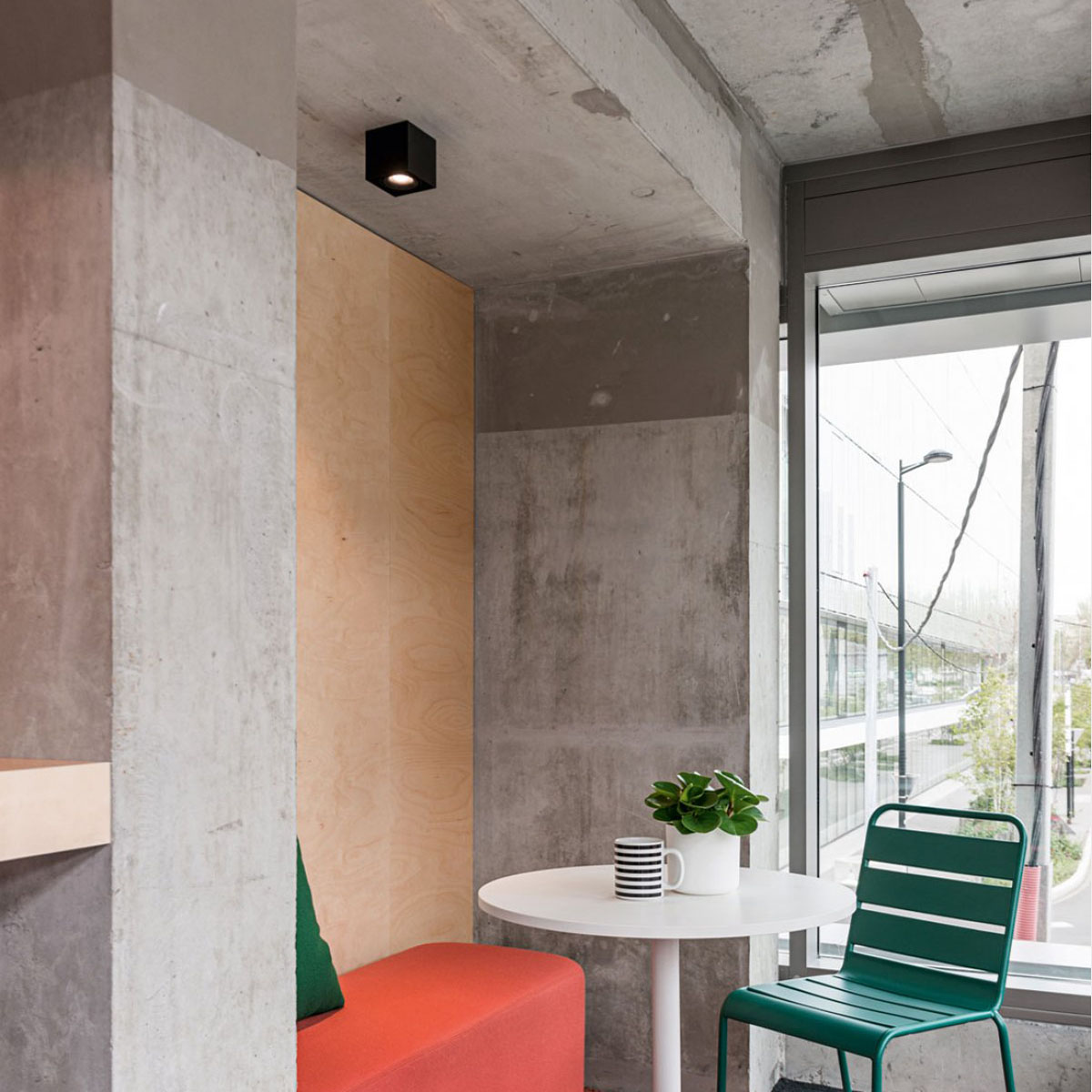 MINIGRID ON 150 SOFT 93045 DIM8 Aufbaustrahler, L: 10,5 cm, B: 10,5 cm, dim to warm 3000K – 1800K, Schwarz MINIGRID ON 150 SOFT 93045 DIM8 Aufbaustrahler, L: 10,5 cm, B: 10,5 cm, dim to warm 3000K – 1800K, Weiß & Schwarz