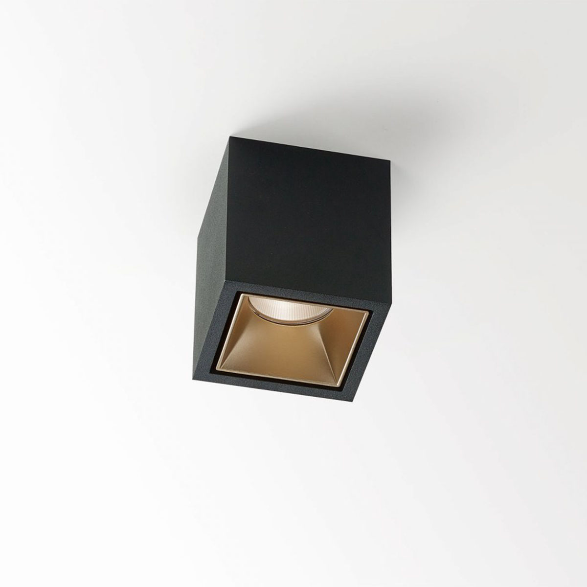 BOXY L 92733 DIM8 Aufbaustrahler, L: 8 cm, B: 8 cm, Schwarz & Bronze, Warmweiß 3000K
