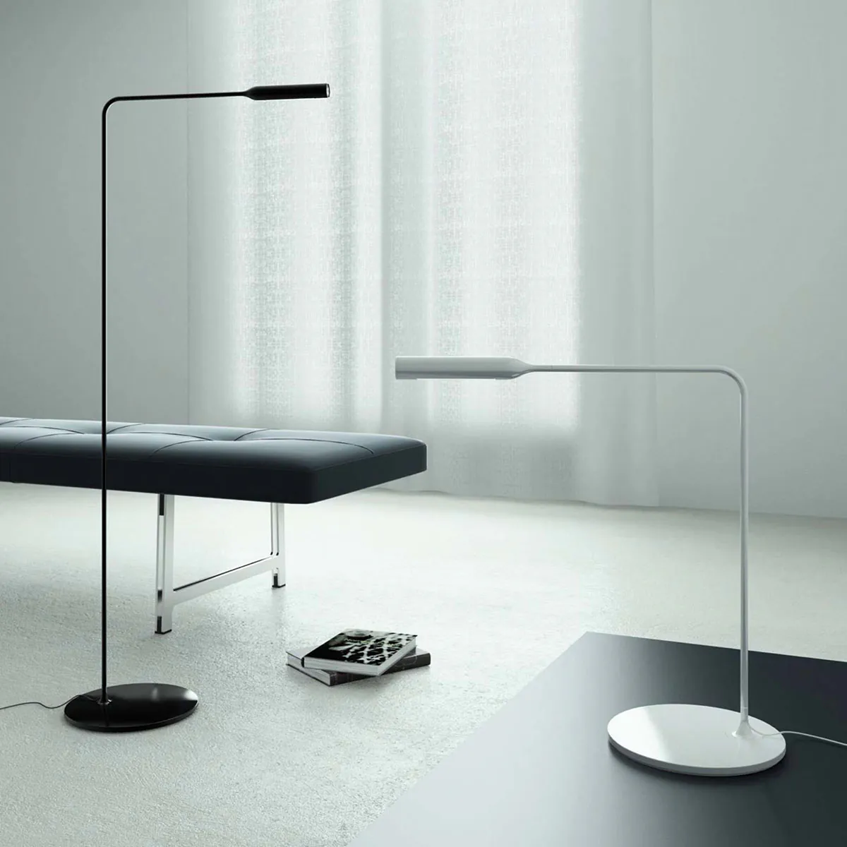 Flo Floor Stehleuchte, H: 110 cm, Gunmetal, Extra-Warmweiß 2700K