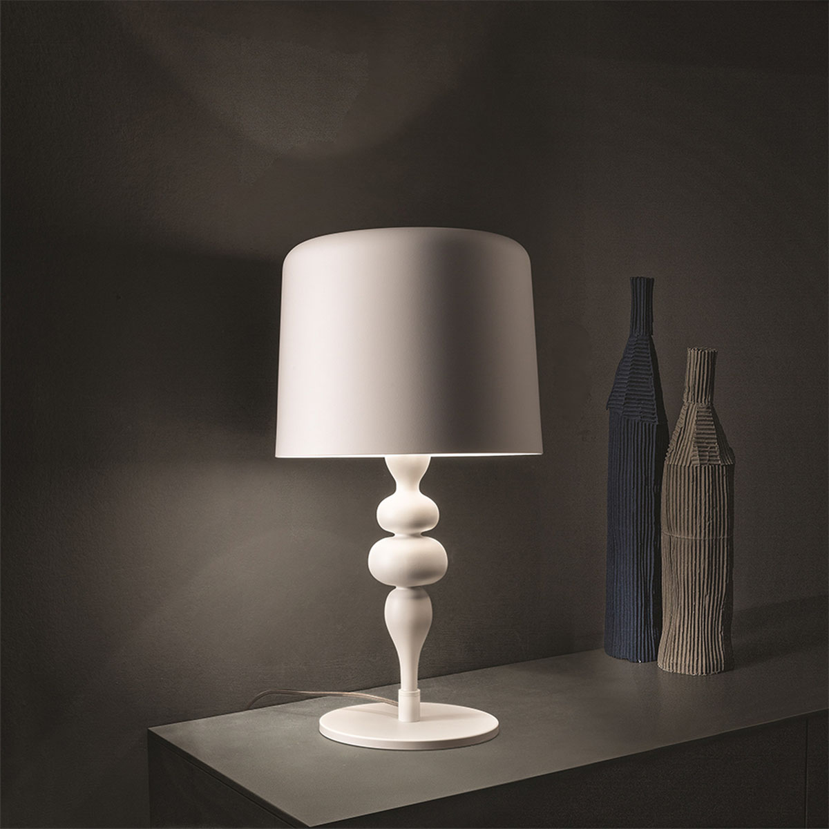 Eva TL1 M Tischleuchte, Weiß matt, H: 53 cm