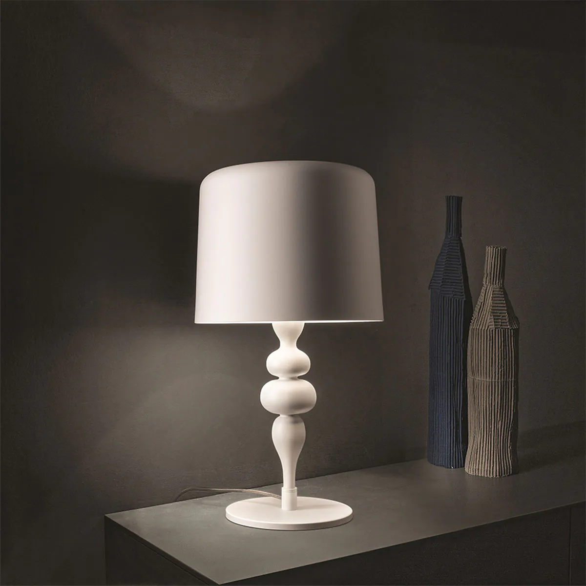Eva TL1 M Tischleuchte, Weiß matt, H: 53 cm